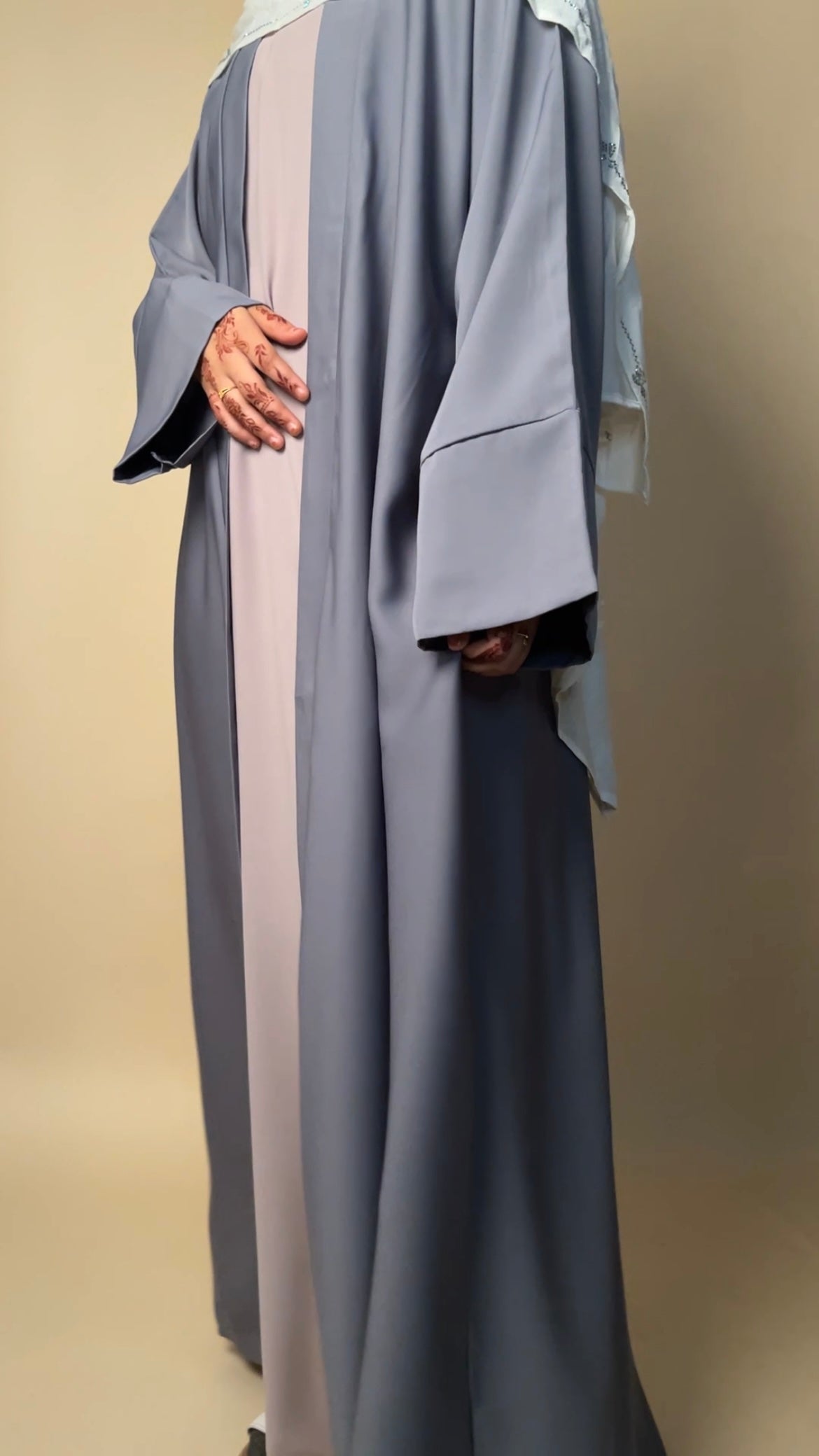 Nida open abaya