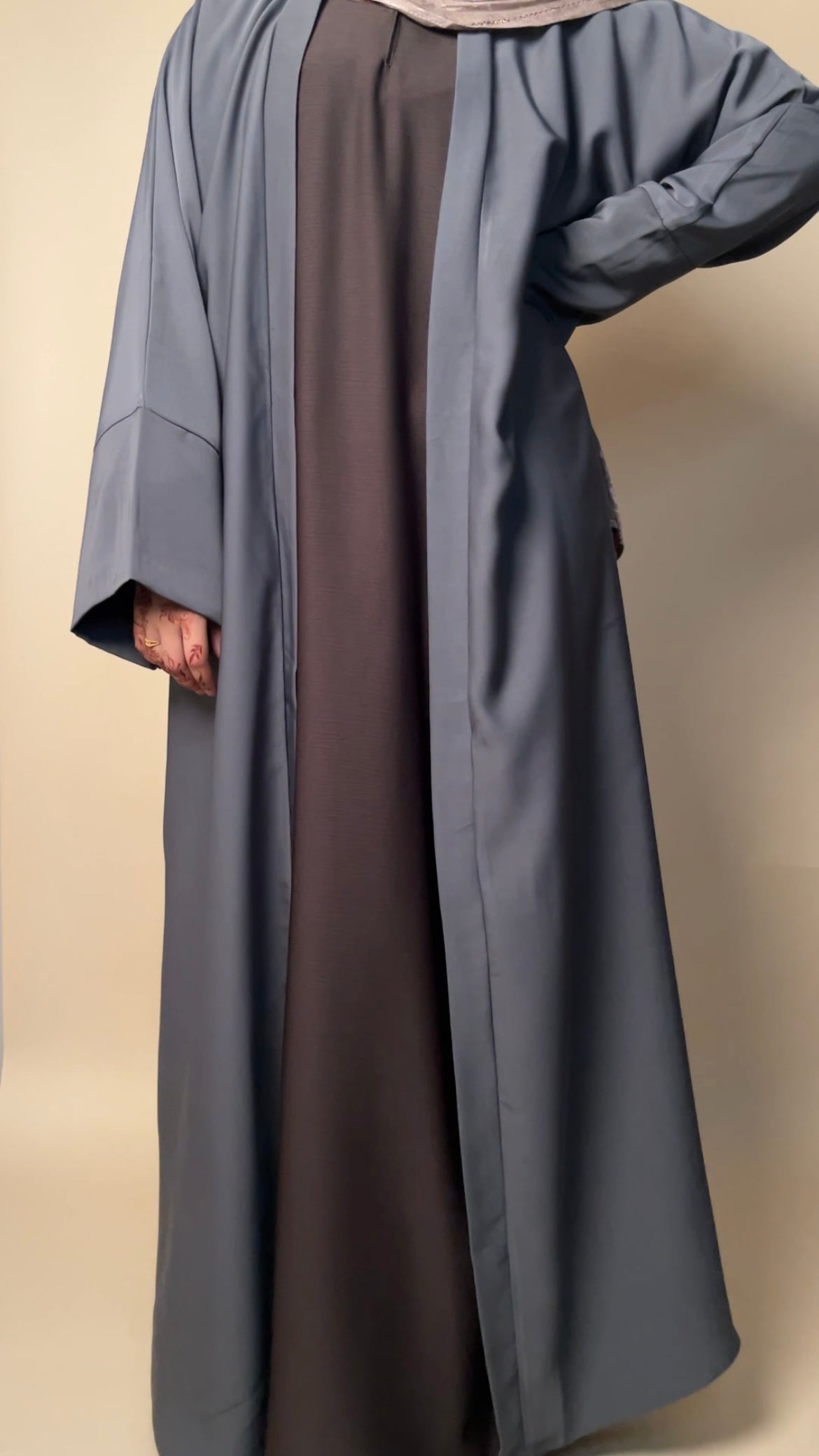 Nida open abaya