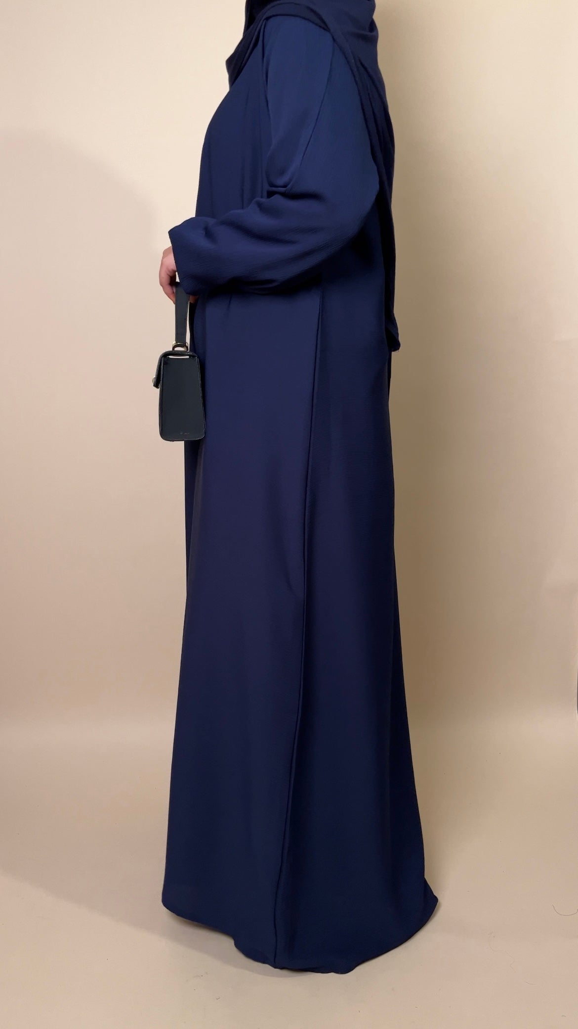 Zoom closed abaya | Greens and Blues - MAYSHA Abaya